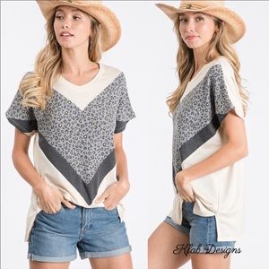 Cream🔥Silver v-neck tee+front animal print design